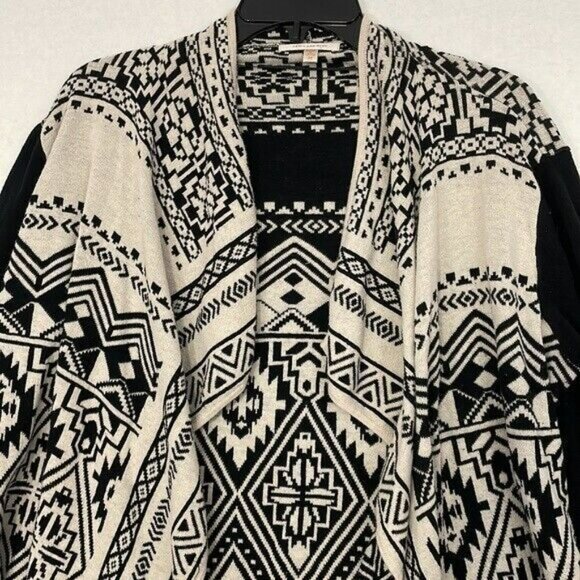 Skies Are Blue Waterfall Cardigan Sweater, Aztec Design, Cream & Black, Medium - Picture 7 of 8